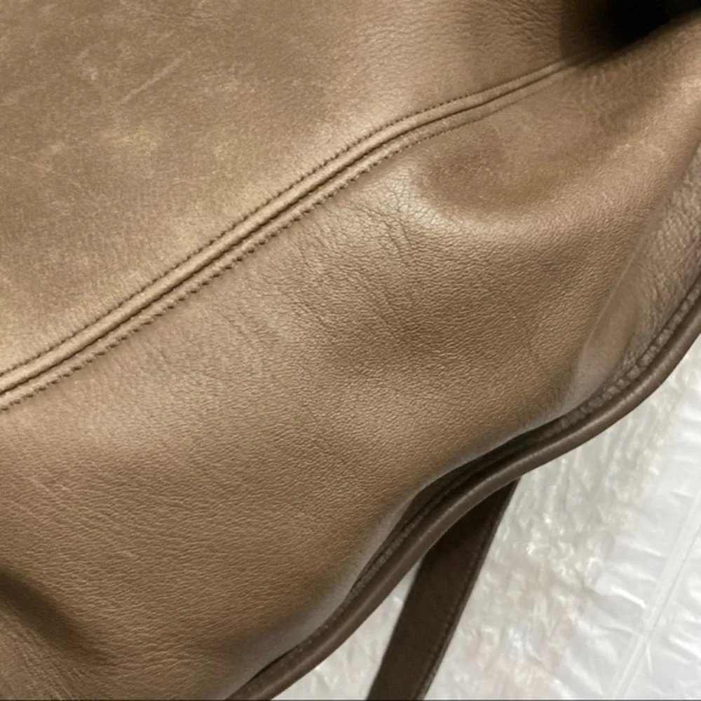 Coach RARE unisex classic backpack 9943 in brown leather (mocha?) 1995 - Picture 9 of 16